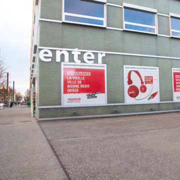 Communication Center in Biel mit der Bielertagblatt-Kampagne